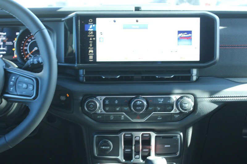 New 2026 Jeep Wrangler Unlimited Rubicon w/ Technology Group image 7