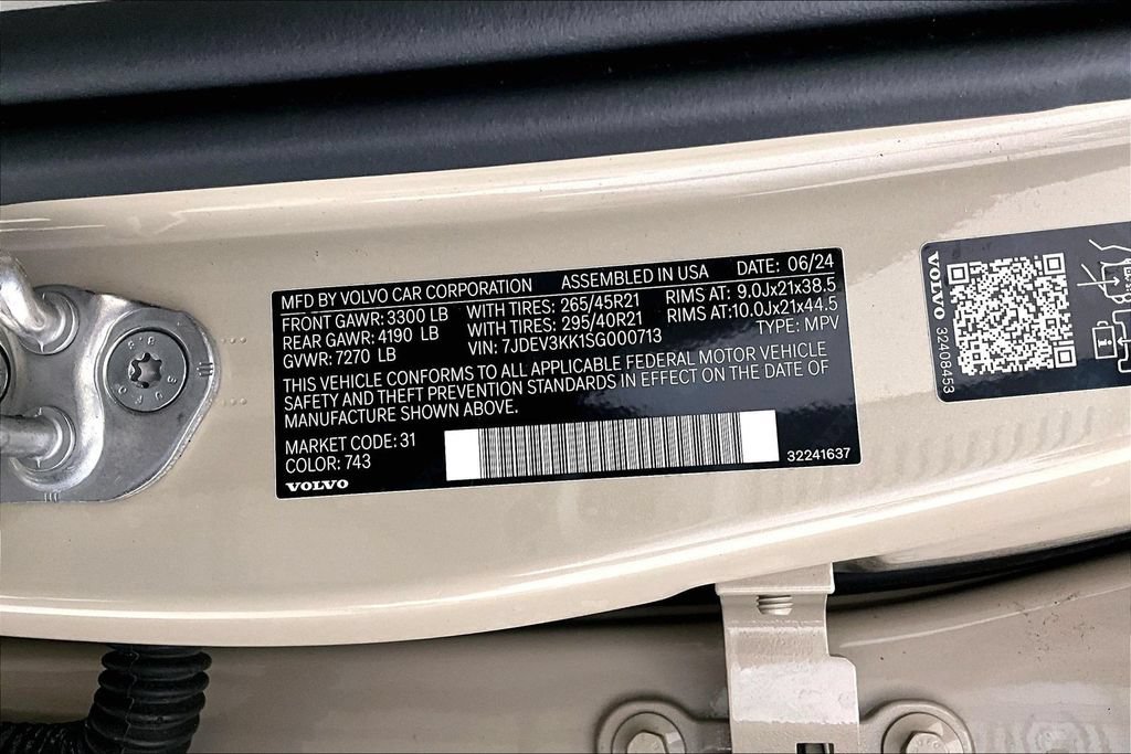 Used 2025 Volvo EX90 Plus AWD/4WD image 44