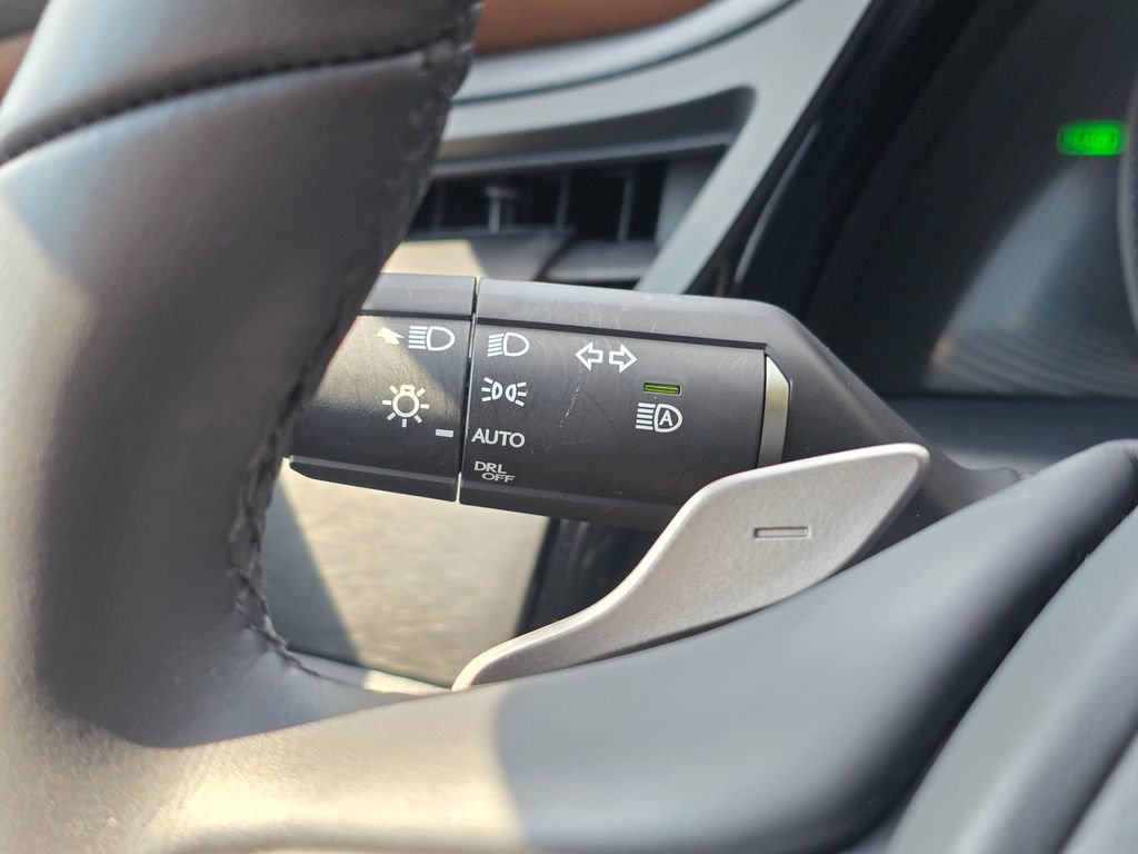 Certified 2025 Lexus ES 300h w/ Premium Package FWD image 26