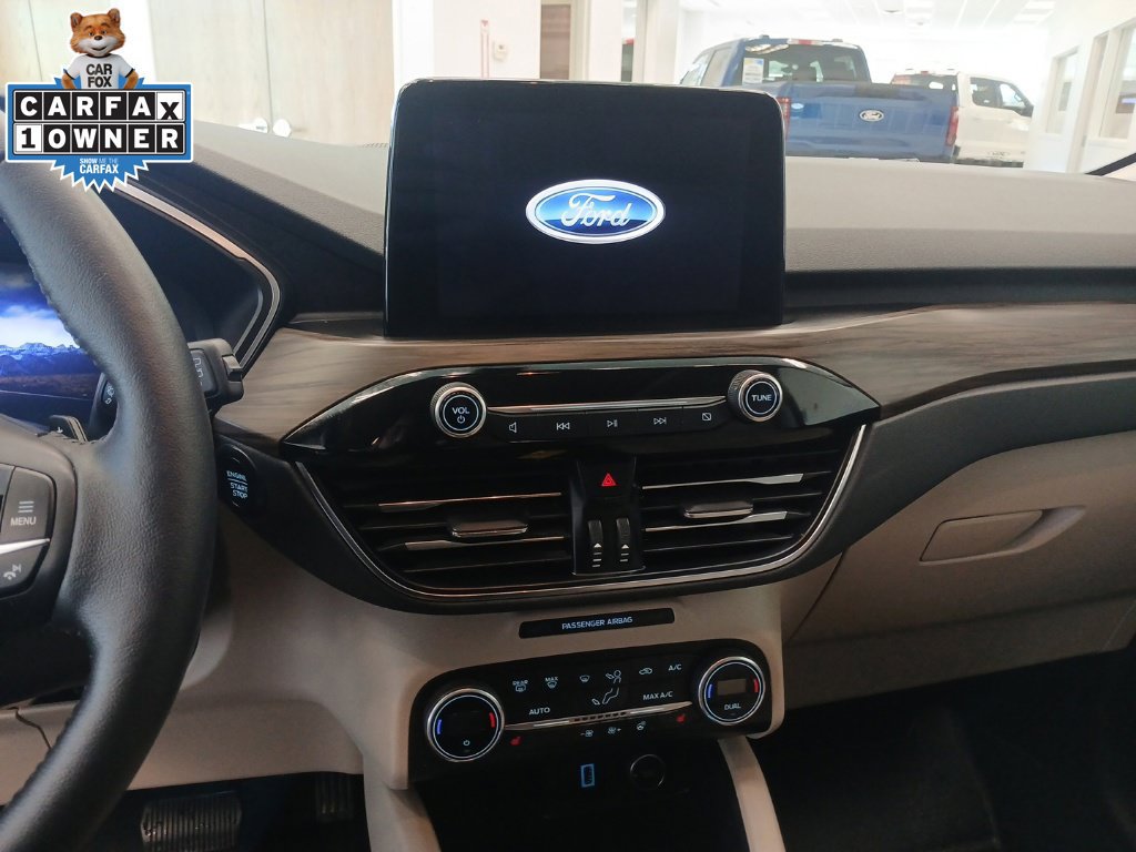 Used 2020 Ford Escape Titanium AWD/4WD image 10