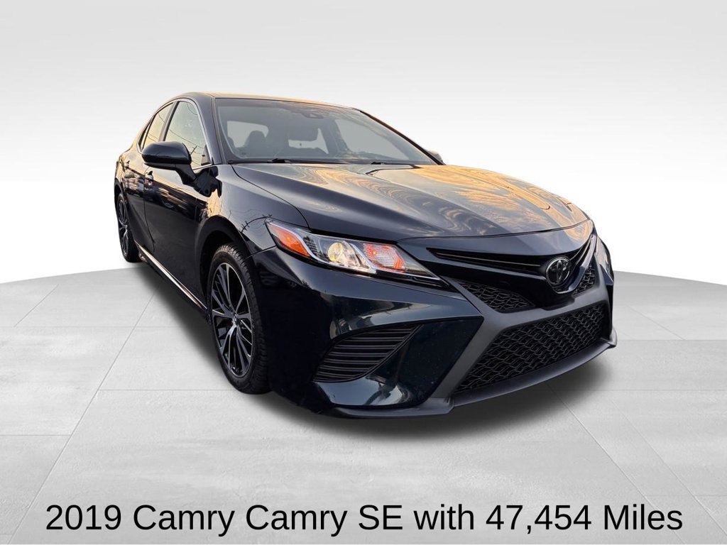 Used 2019 Toyota Camry SE