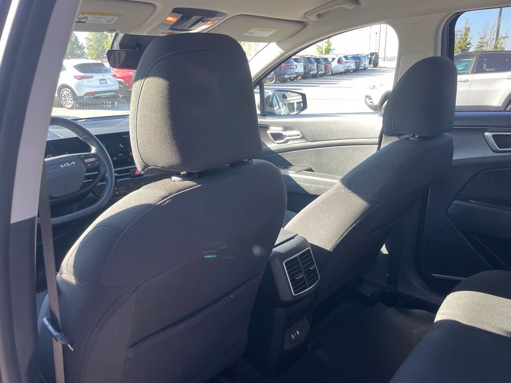 New 2026 Kia Sportage LX FWD image 25
