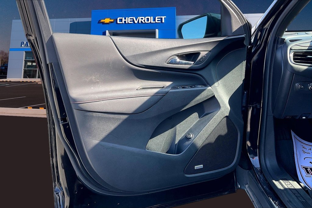 Used 2023 Chevrolet Equinox RS w/ RS Leather Package FWD image 22