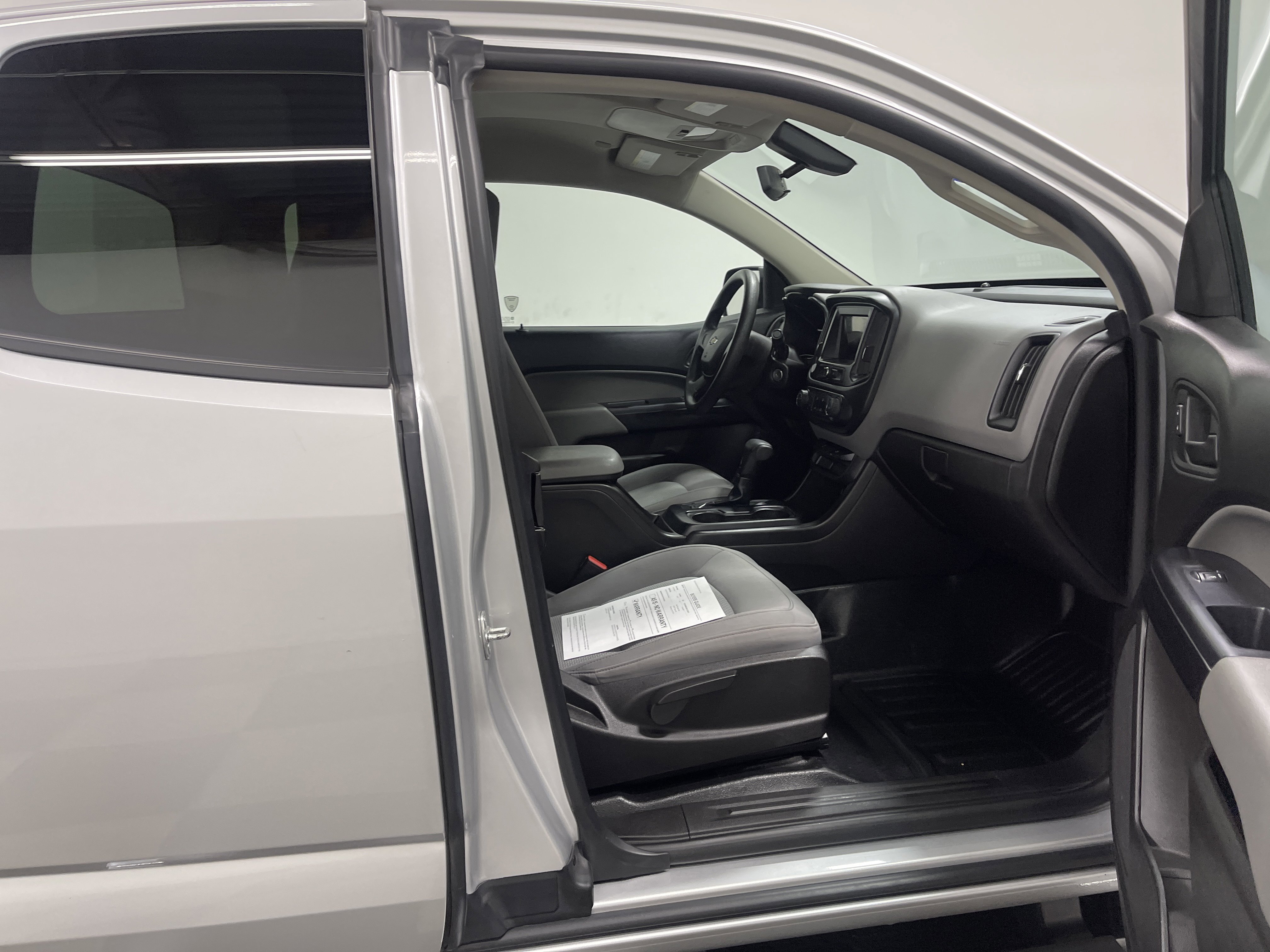 Used 2019 Chevrolet Colorado W/T image 18