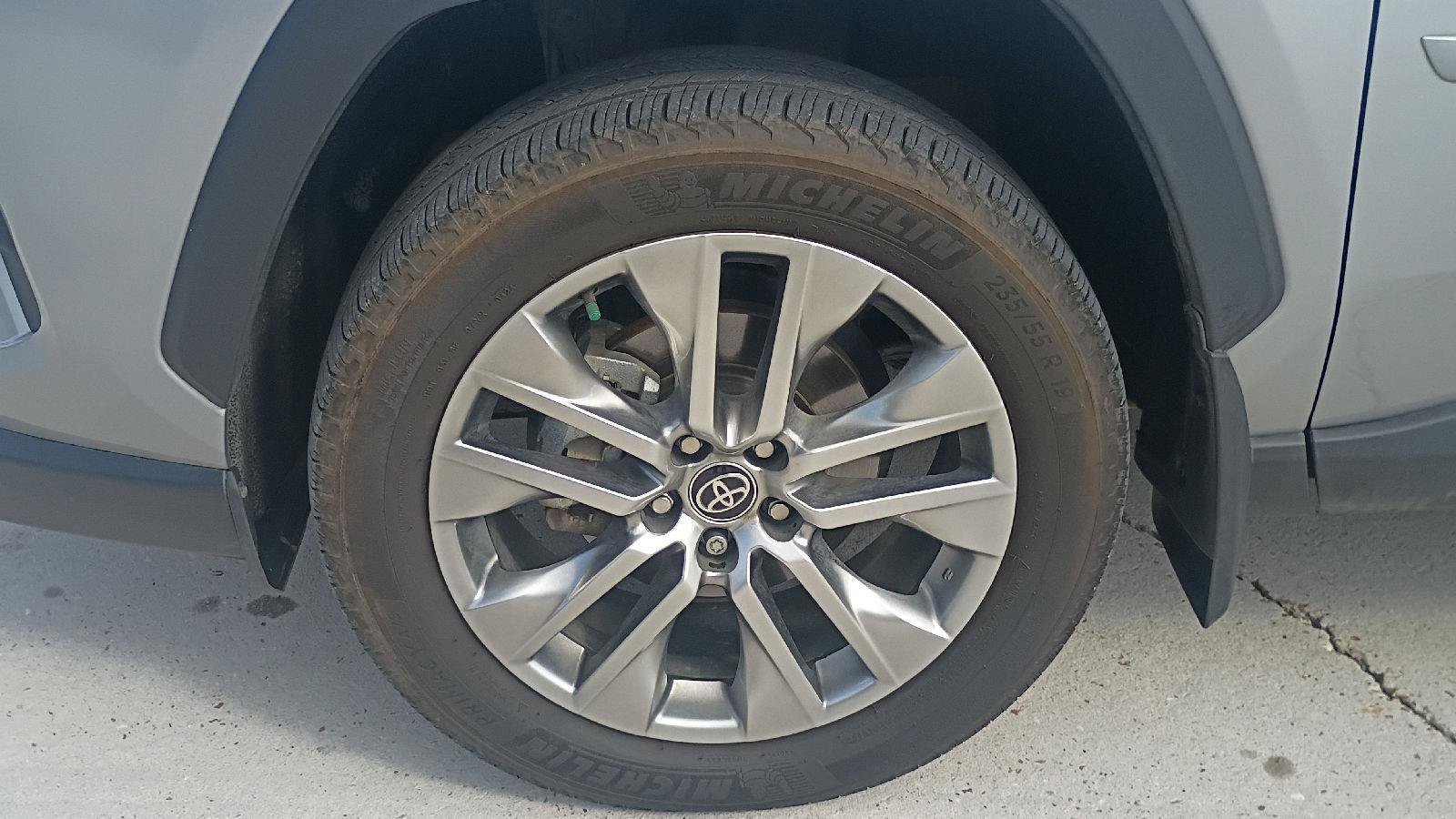 Used 2024 Toyota RAV4 XLE Premium FWD image 26