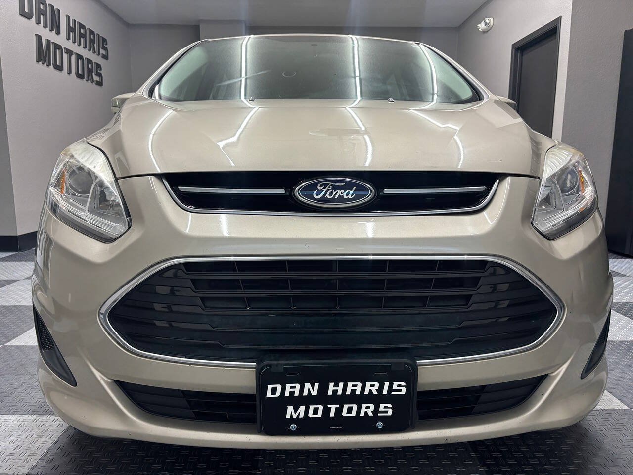 Used 2017 Ford C-MAX SE FWD image 3