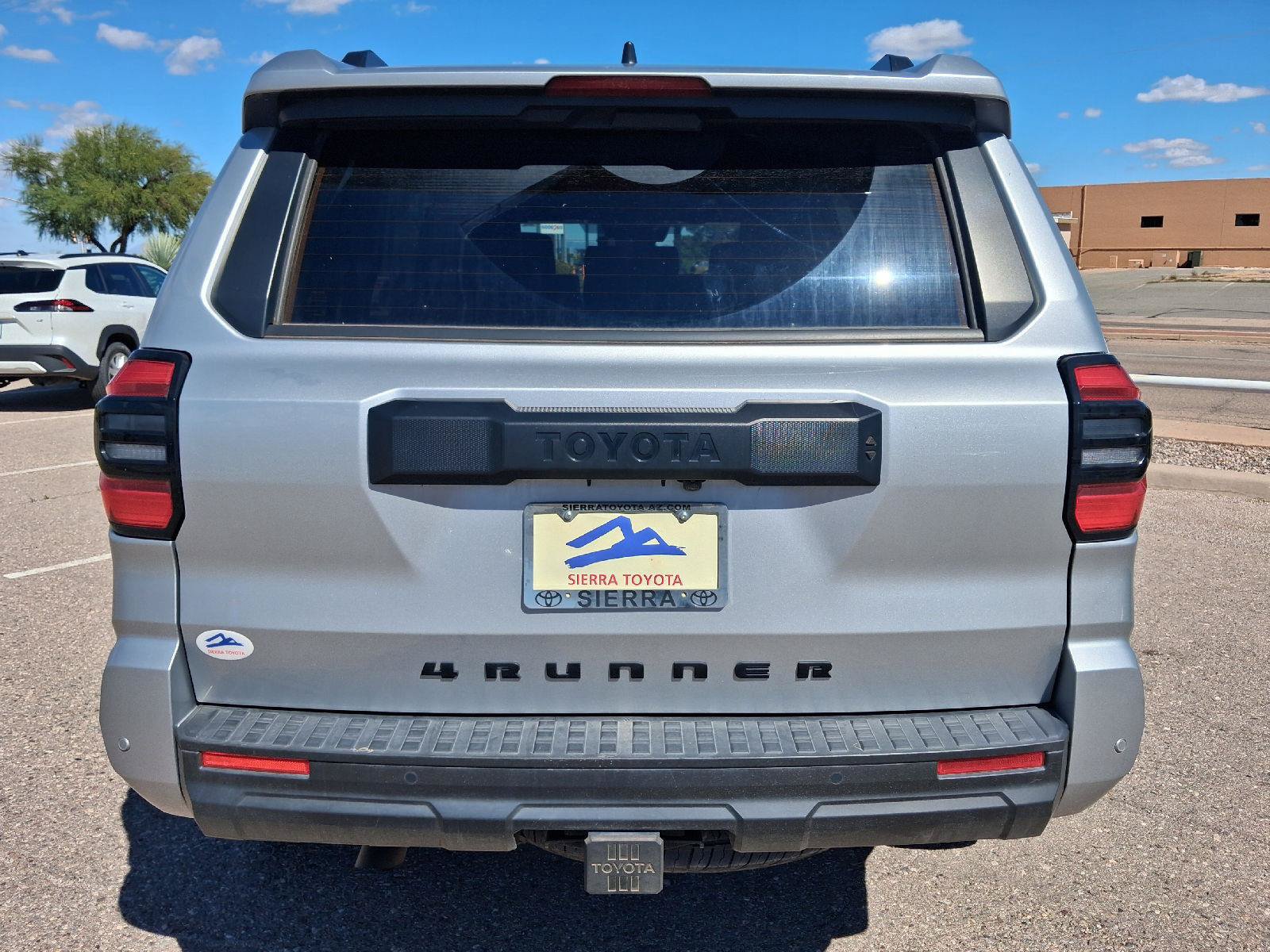Used 2025 Toyota 4Runner TRD Off-Road Premium AWD/4WD image 4