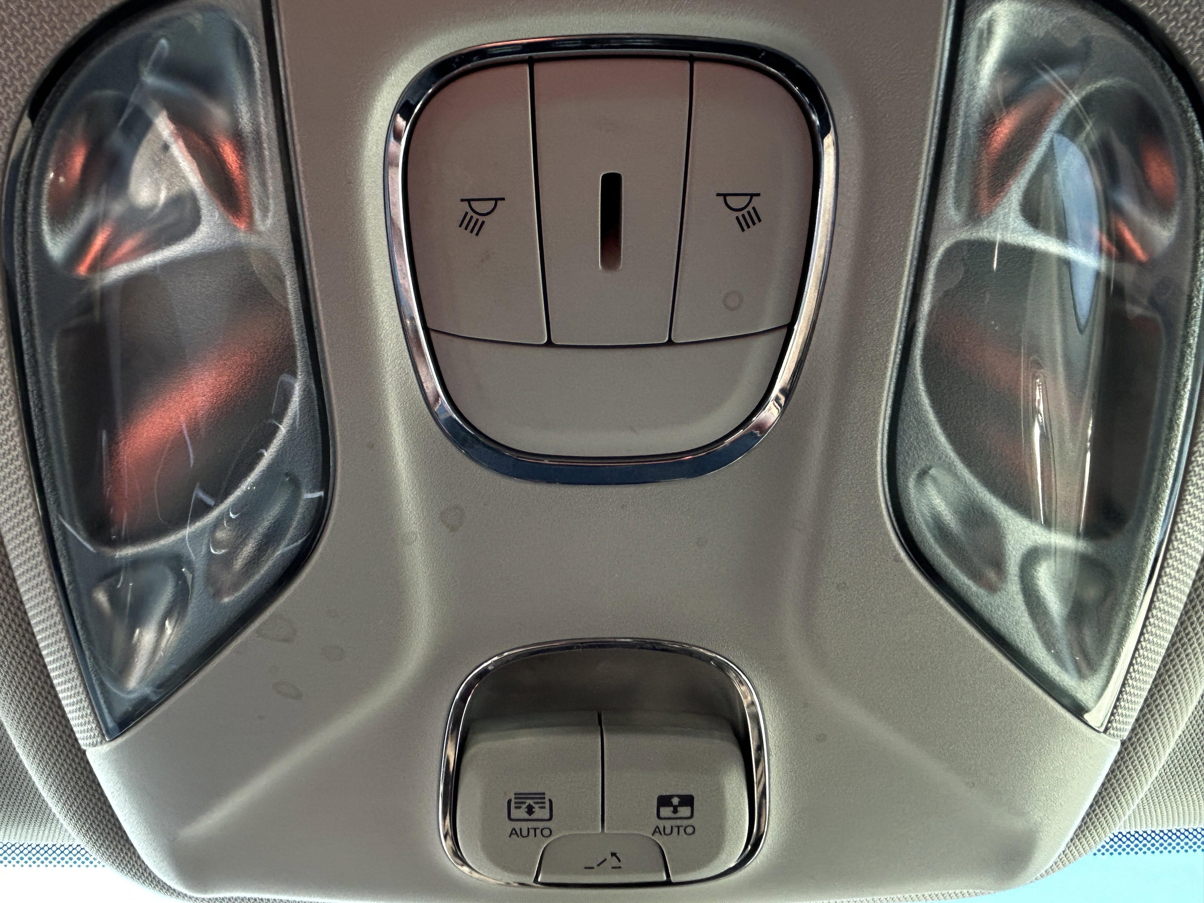 Used 2020 Jeep Compass Latitude image 38