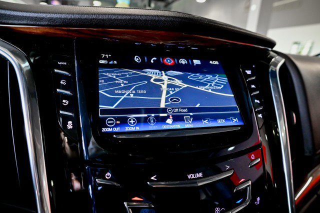 Used 2017 Cadillac Escalade Luxury AWD/4WD image 43