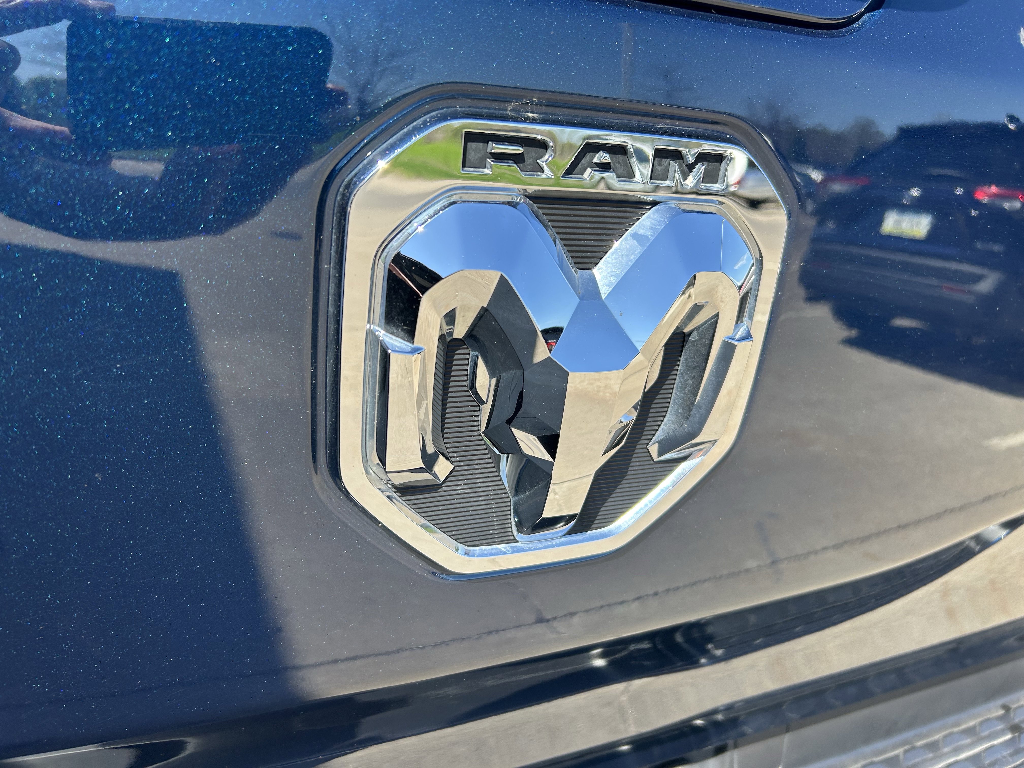 Used 2022 RAM 1500 Laramie w/ Sport Appearance Package AWD/4WD image 15