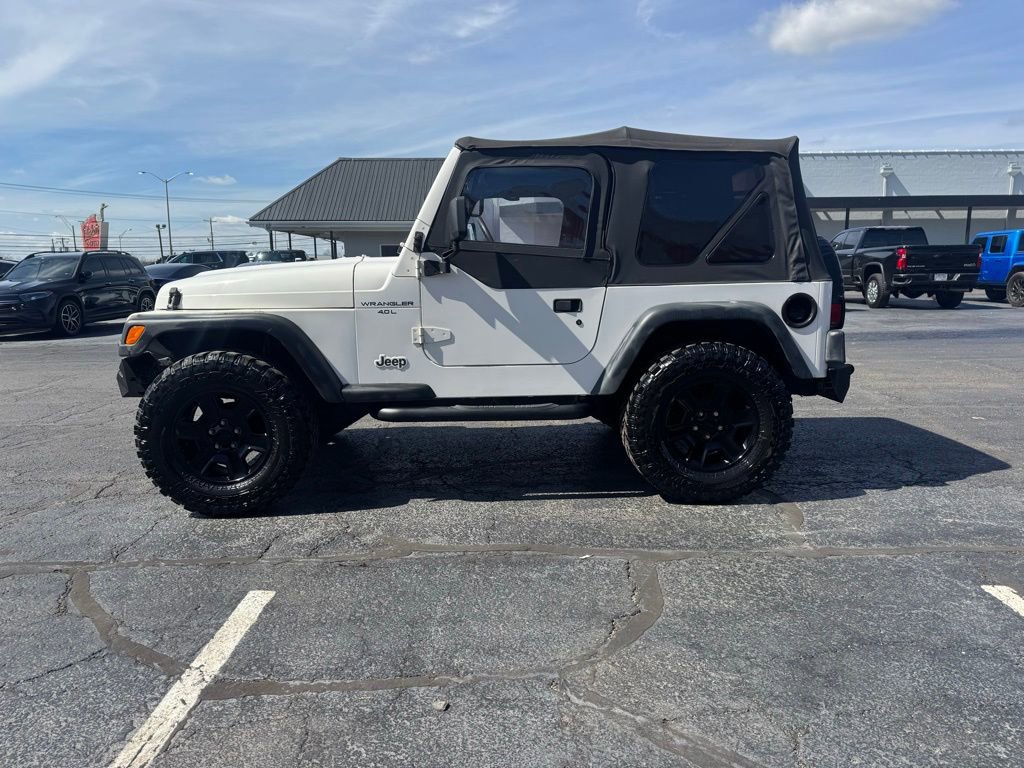 Used 1998 Jeep Wrangler Sport image 2