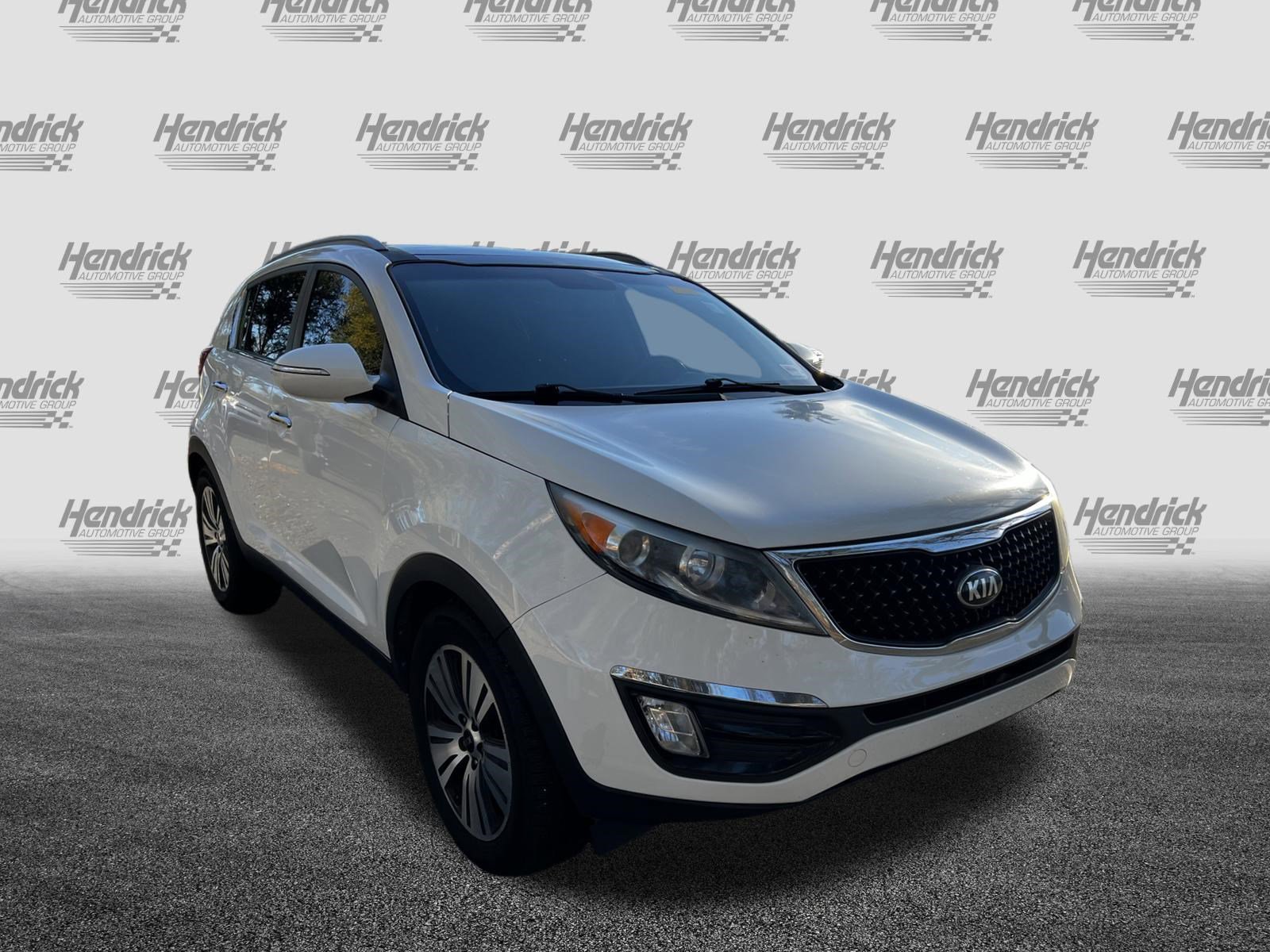 Used 2016 Kia Sportage EX w/ EX Premium Package image 2