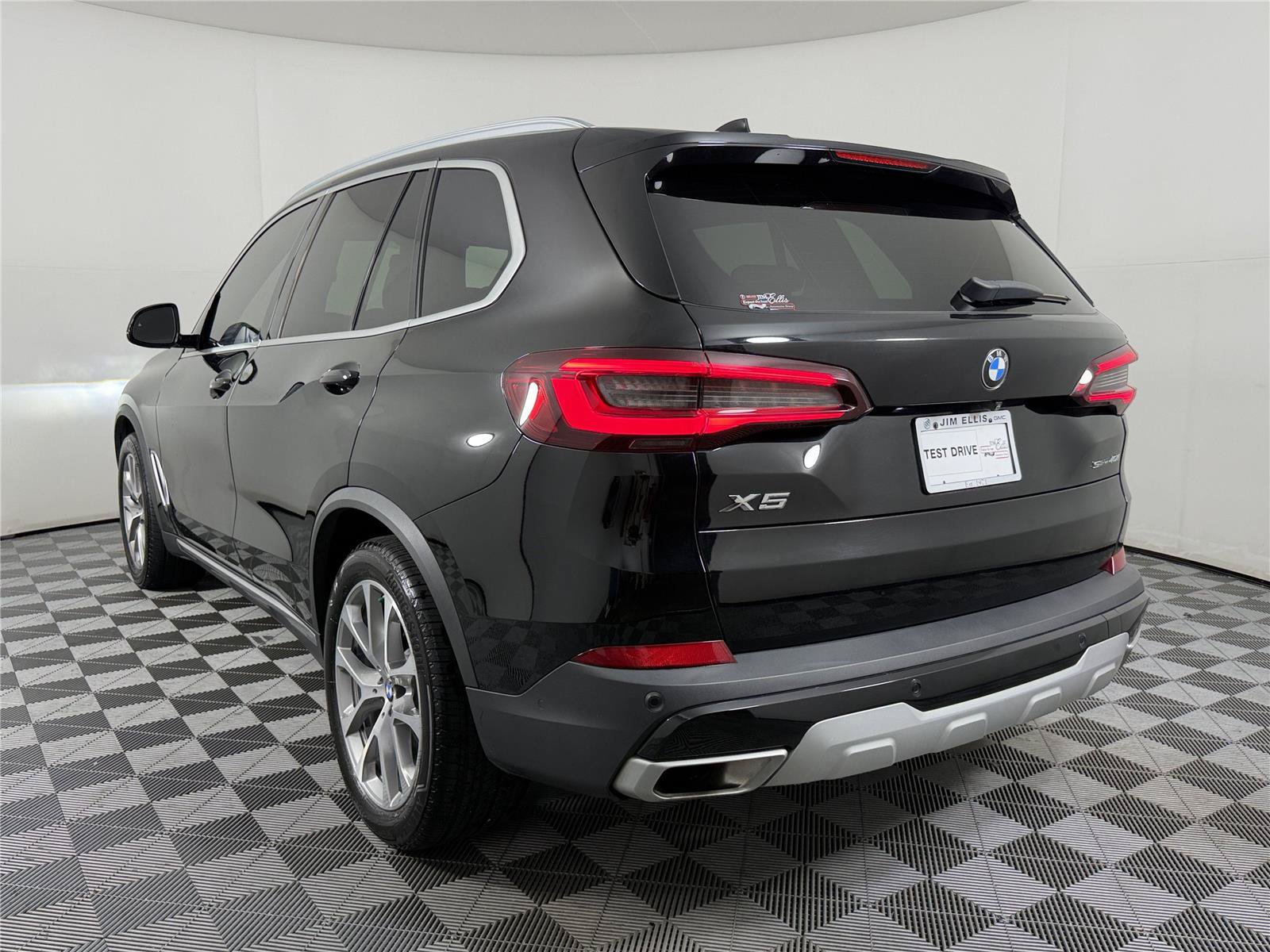 Used 2023 BMW X5 sDrive40i w/ Premium Package RWD image 4