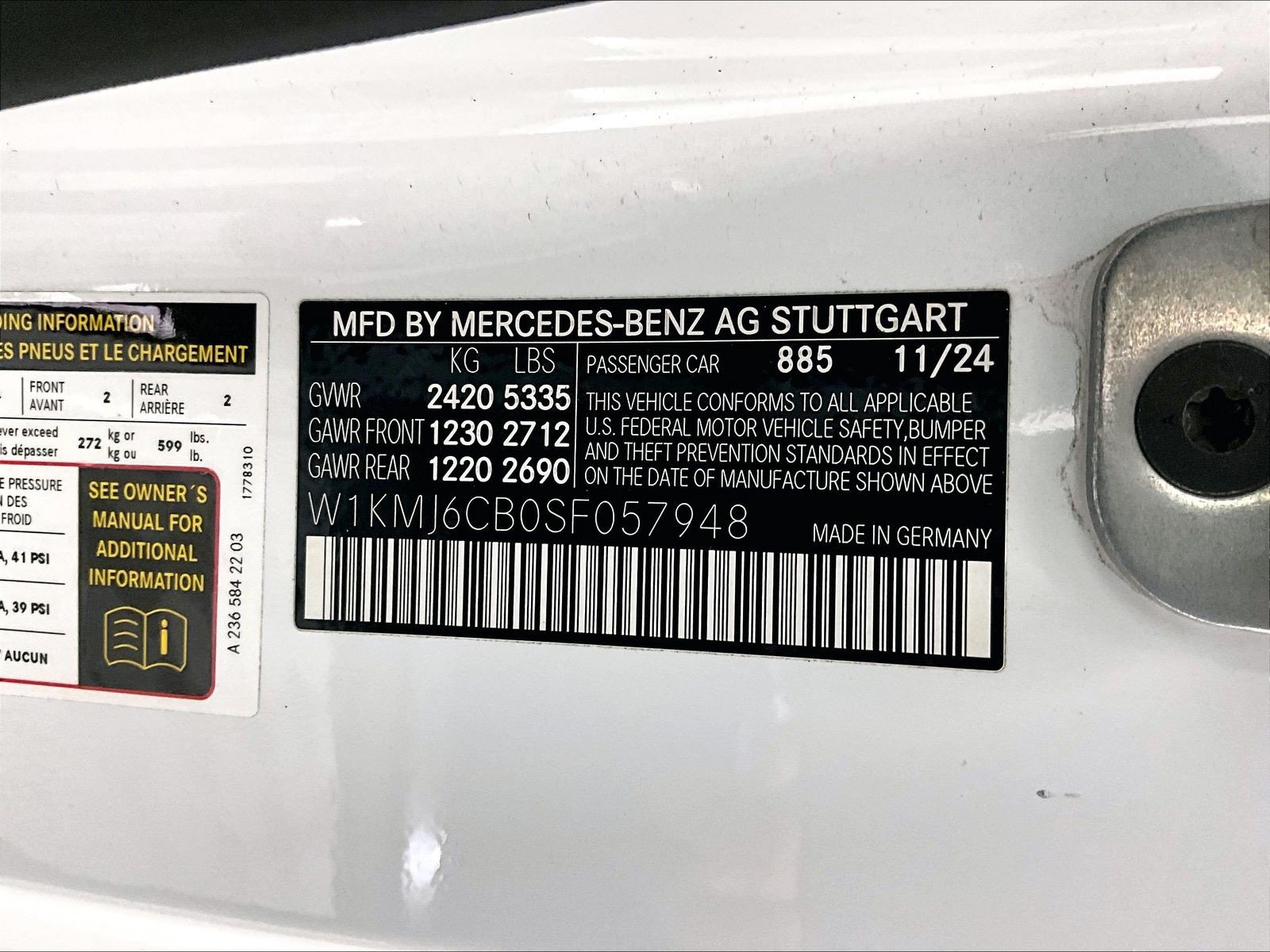 Certified 2025 Mercedes-Benz CLE 53 AMG 4MATIC Coupe image 33