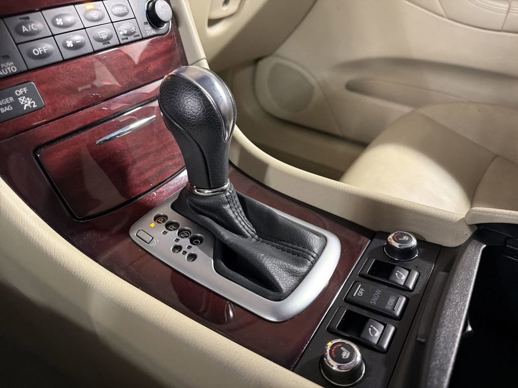 Used 2016 INFINITI QX50 AWD w/ Deluxe Touring Package image 23