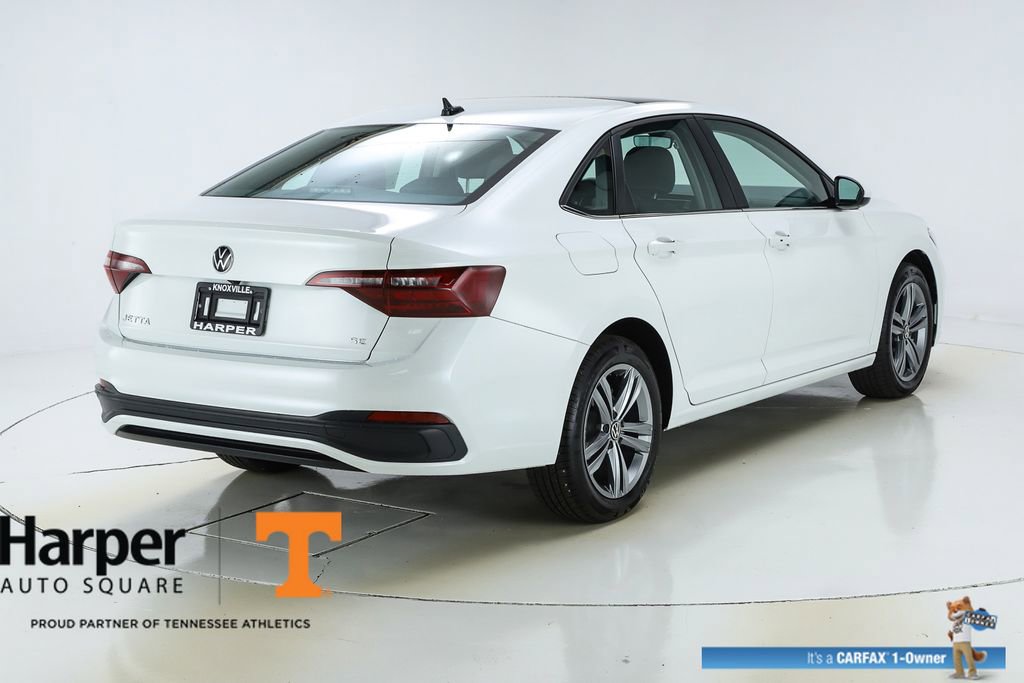 Used 2024 Volkswagen Jetta SE w/ Panoramic Sunroof Package image 46
