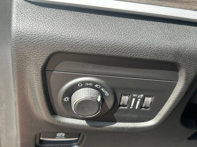 Used 2026 Jeep Grand Cherokee L 4WD image 31