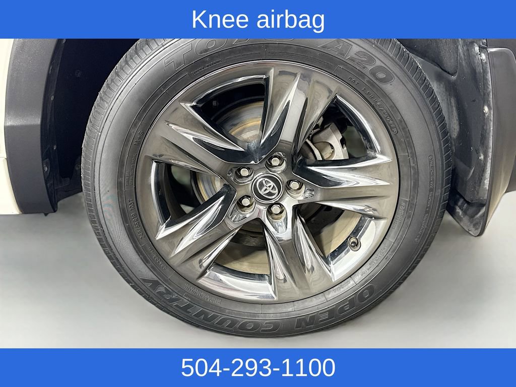Used 2019 Toyota Highlander Limited image 34