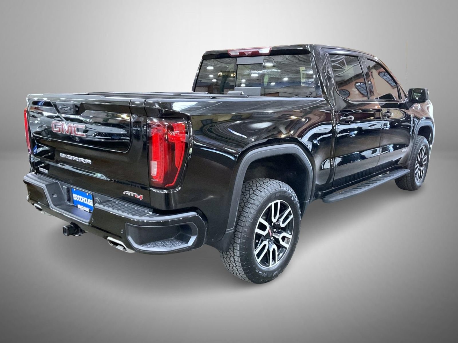 Certified 2024 GMC Sierra 1500 AT4 w/ Technology Package AWD/4WD image 5