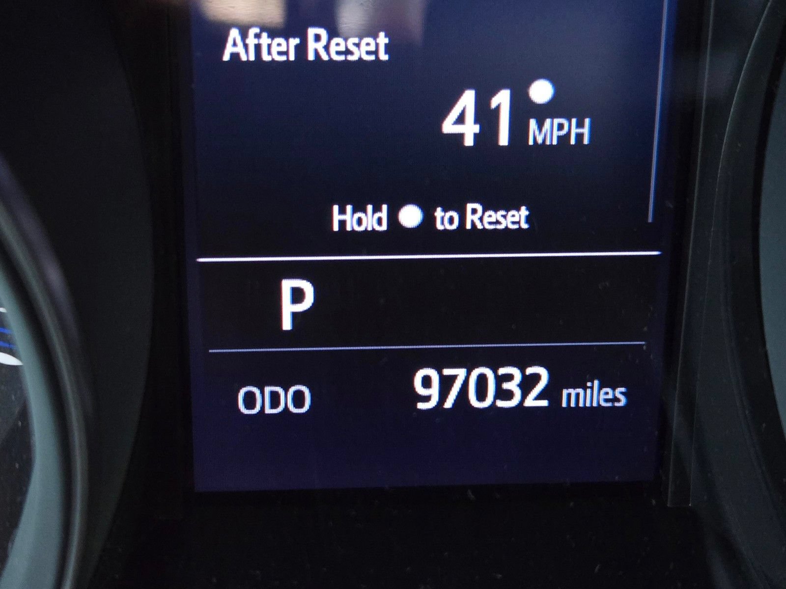 Used 2020 Toyota C-HR LE FWD image 29