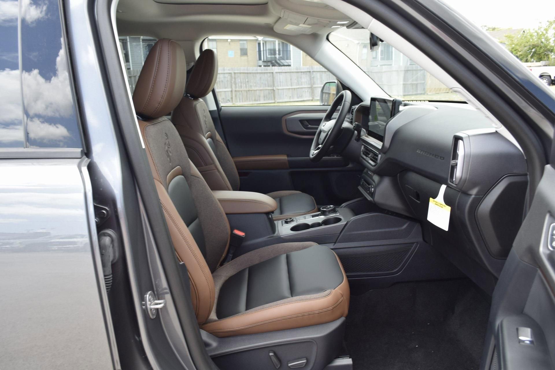 New 2025 Ford Bronco Sport Outer Banks w/ Outer Banks Tech Package+ image 23