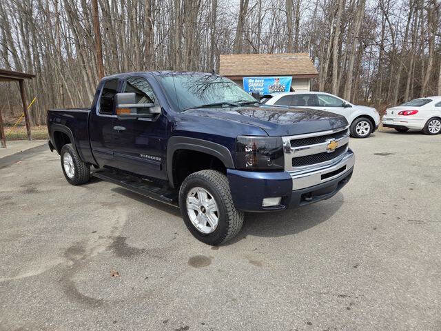 Used 2011 Chevrolet Silverado 1500 LT w/ All-Star Edition image 8