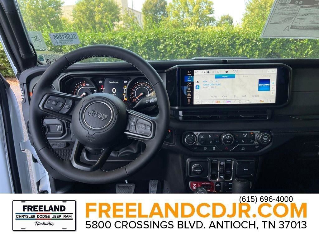 New 2025 Jeep Gladiator Mojave w/ Convenience Group image 24