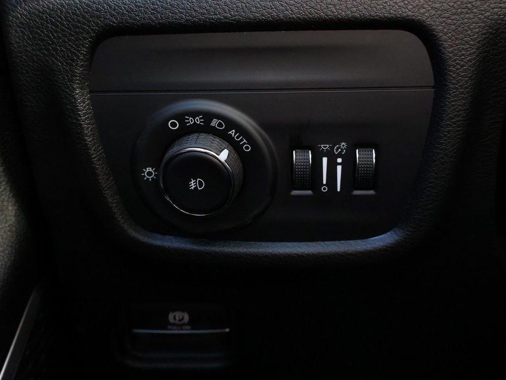 New 2026 Jeep Grand Cherokee L Limited w/ Trailer Tow Package image 33