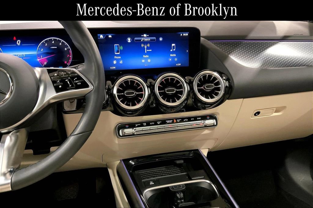 Certified 2026 Mercedes-Benz GLA 250 4MATIC image 7