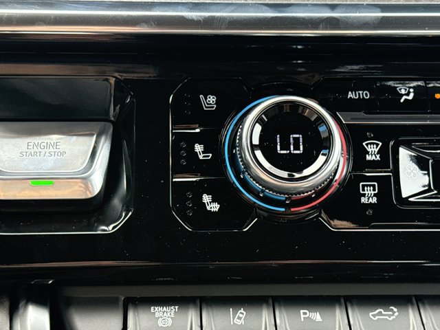 New 2026 GMC Sierra 3500 Denali w/ Denali Reserve Package image 23