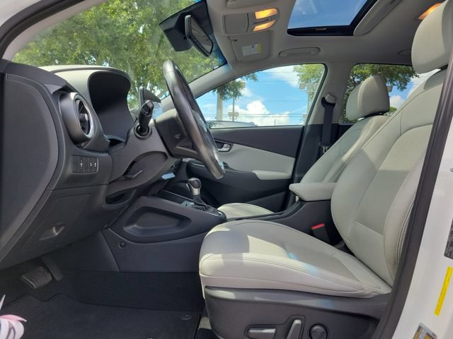 Used 2022 Hyundai Kona Limited AWD/4WD image 23