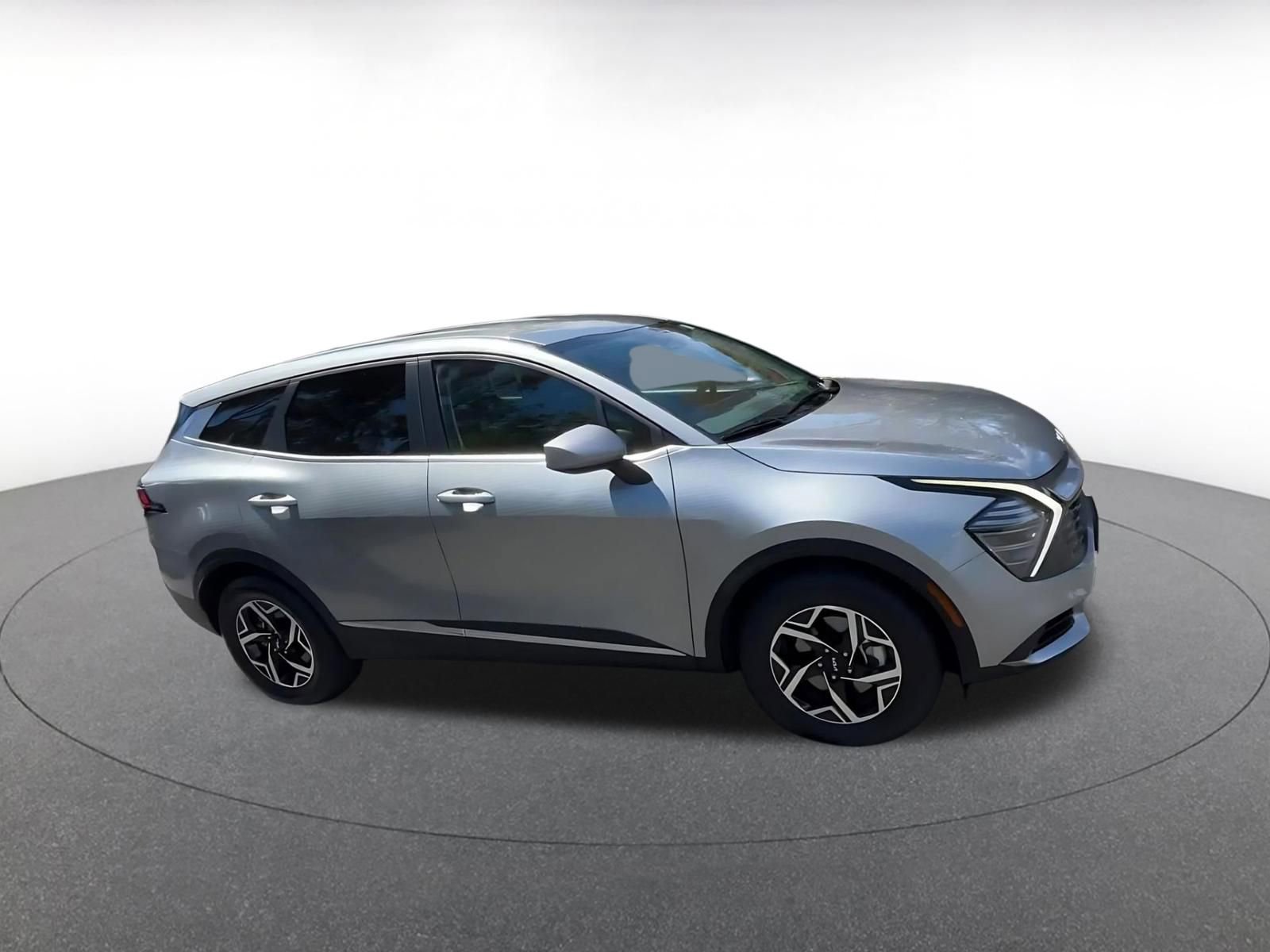 Used 2025 Kia Sportage LX video 2