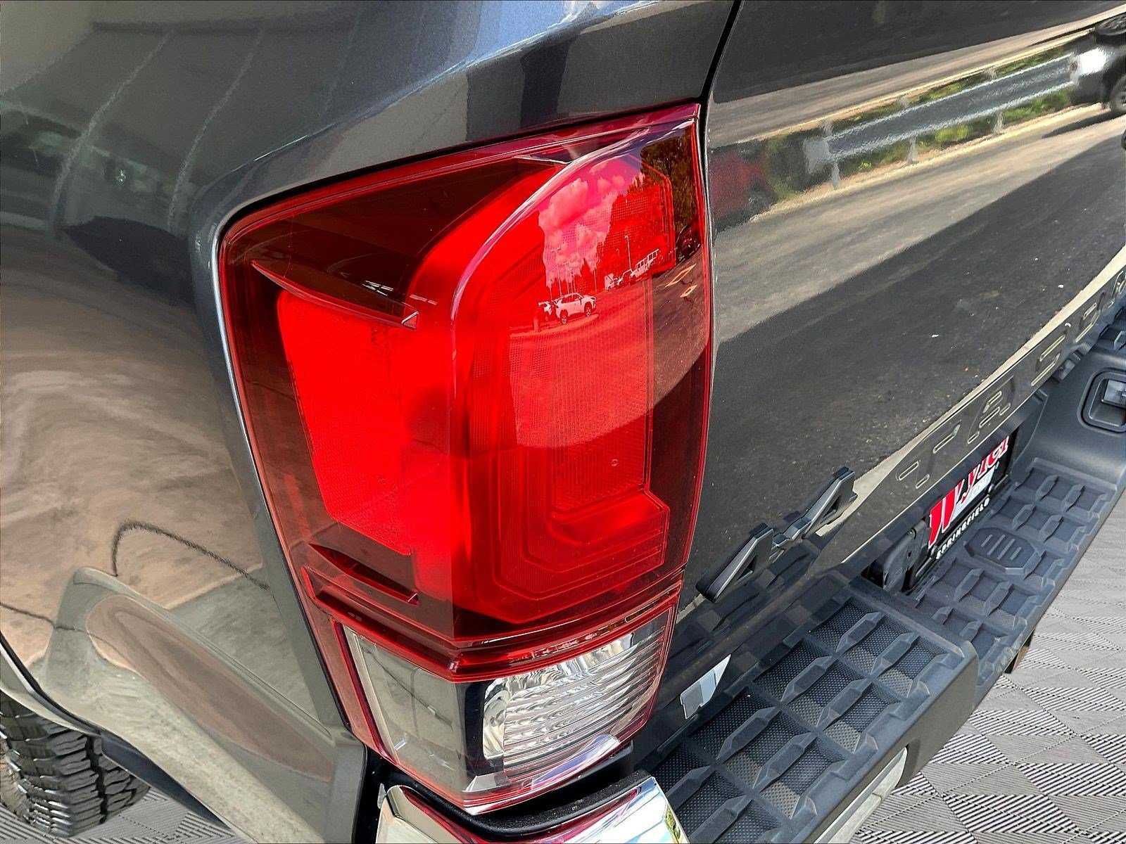 Used 2023 Toyota Tacoma SR5 AWD/4WD image 24