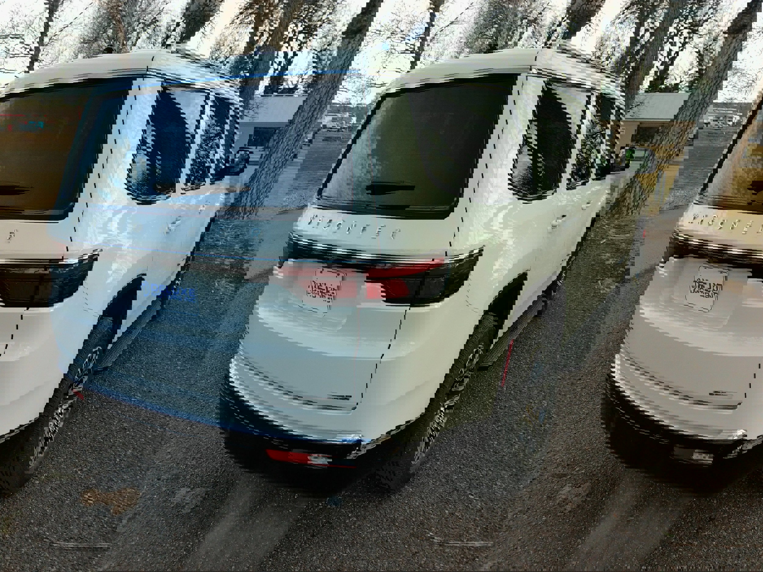 Used 2024 Jeep Wagoneer Series II AWD/4WD image 8