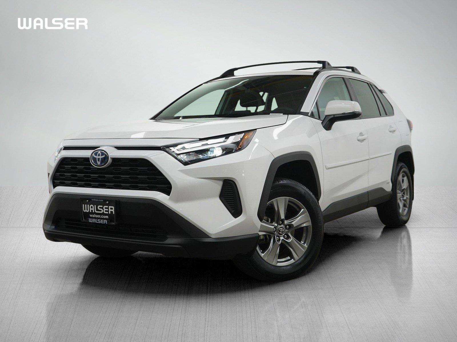 Used 2024 Toyota RAV4 XLE AWD/4WD image 1
