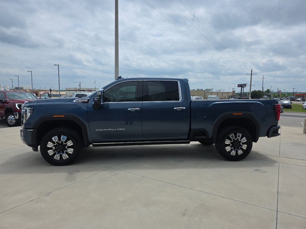 Certified 2024 GMC Sierra 2500 Denali w/ Denali Reserve Package AWD/4WD image 4