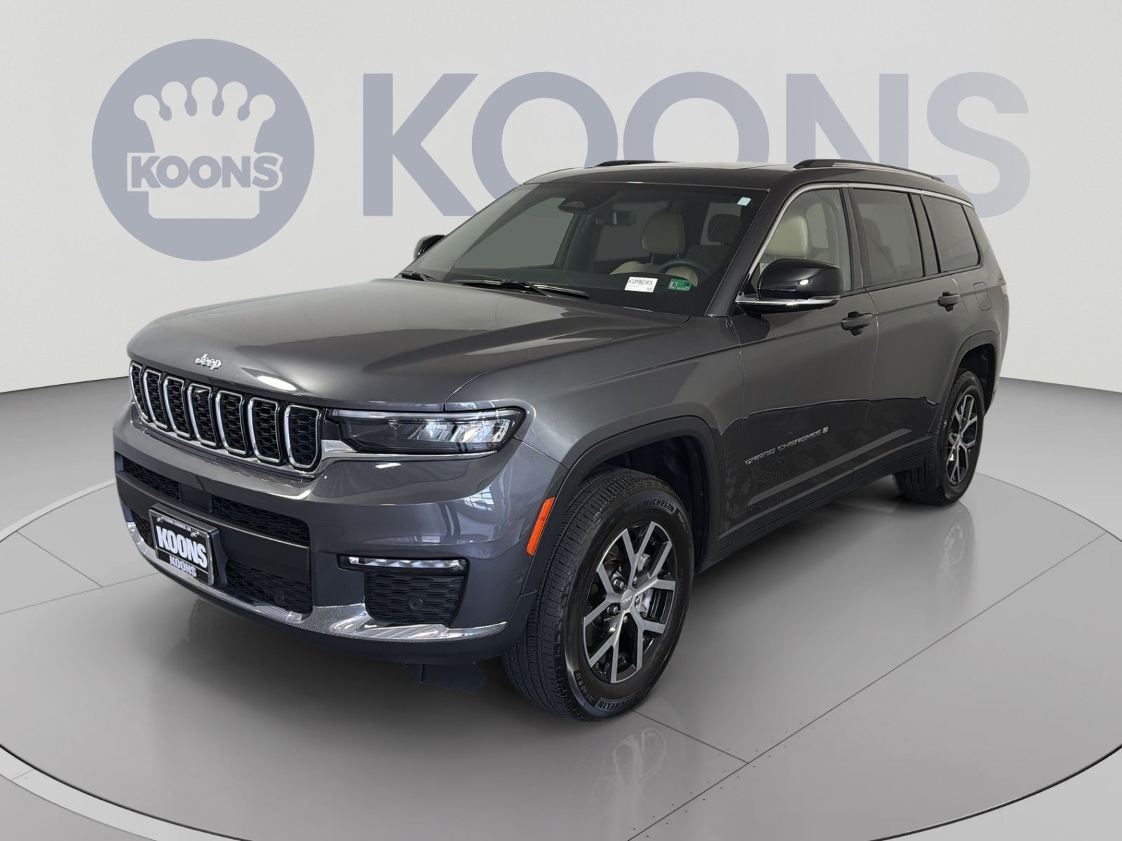 Used 2023 Jeep Grand Cherokee L Limited w/ Luxury Tech Group II AWD/4WD image 1