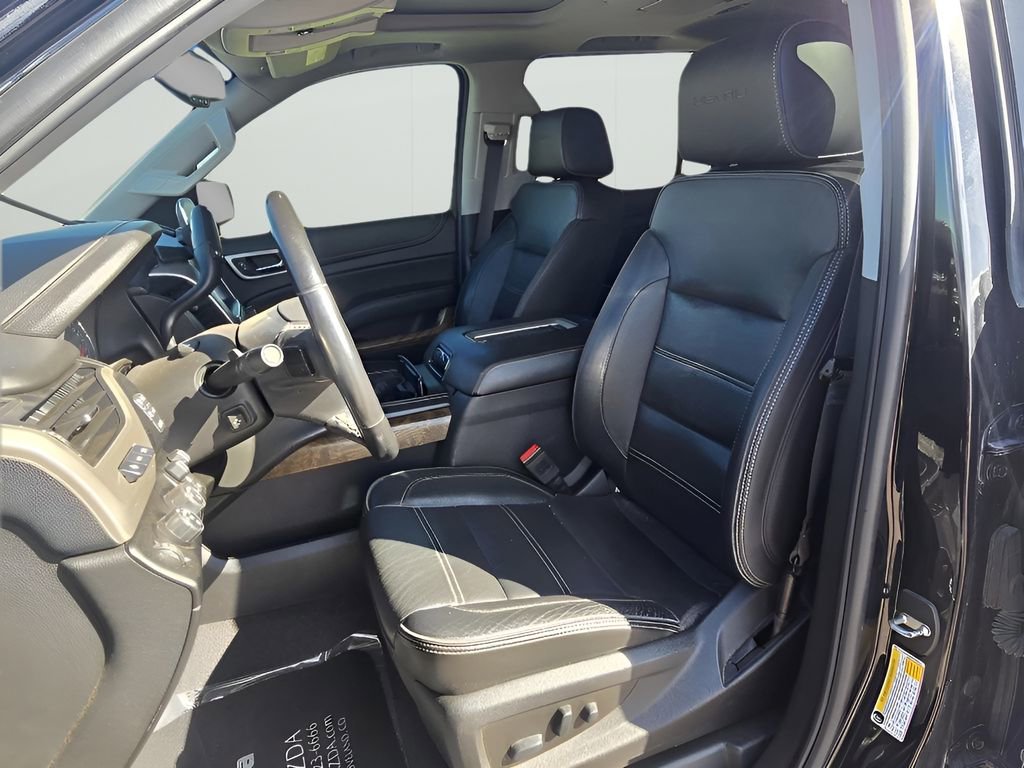 Used 2019 GMC Yukon XL Denali w/ Denali Ultimate Package image 12