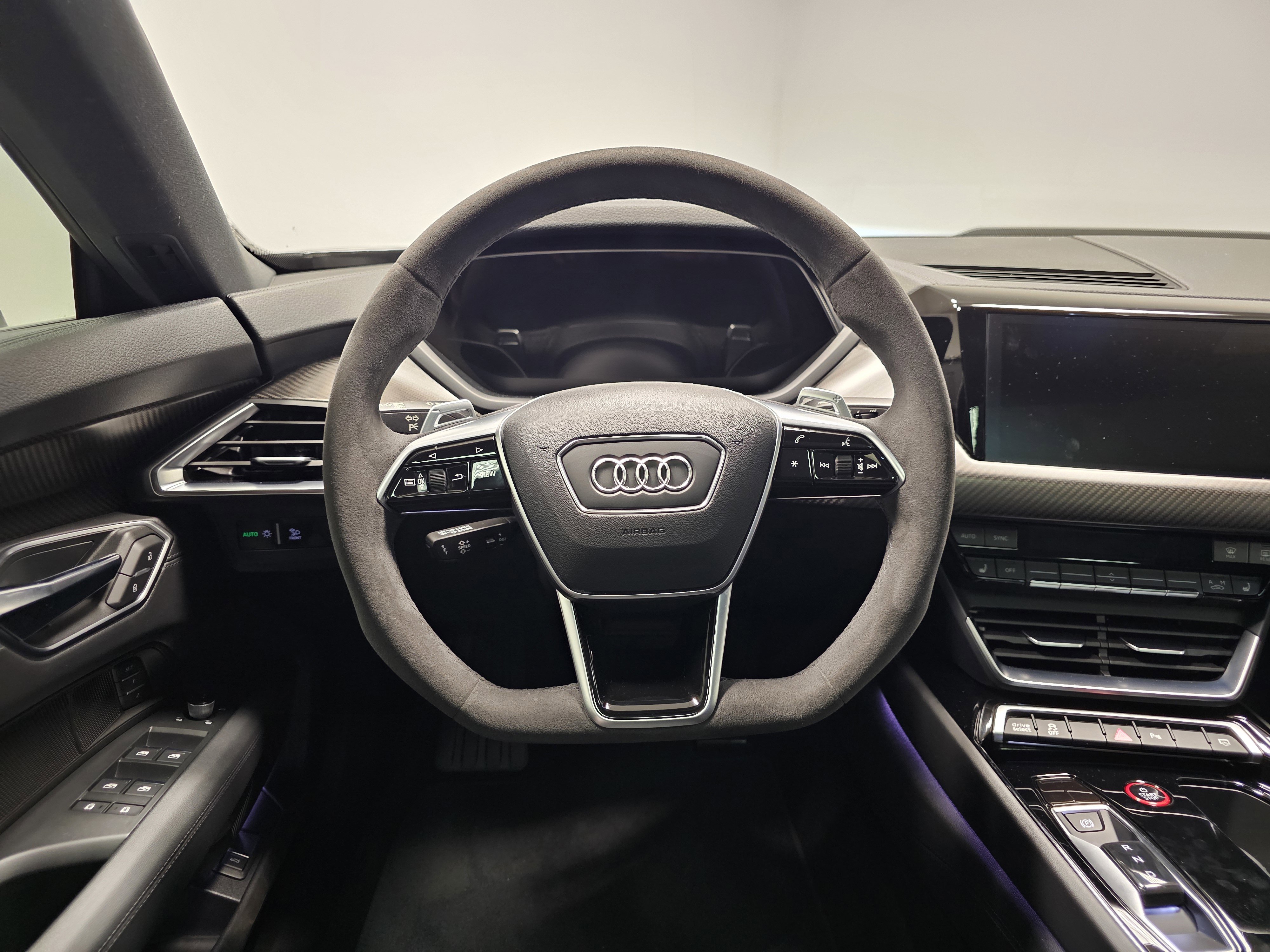 Used 2023 Audi e-tron GT Premium Plus w/ Performance Package image 17