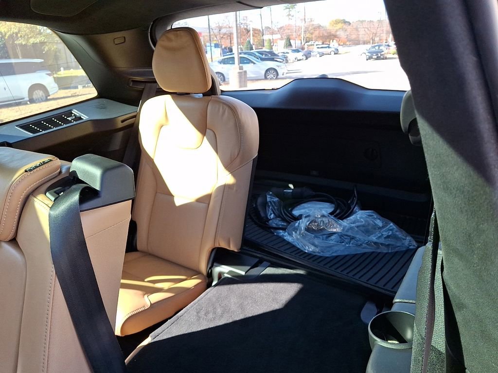 Used 2021 Volvo XC90 T8 Inscription image 12