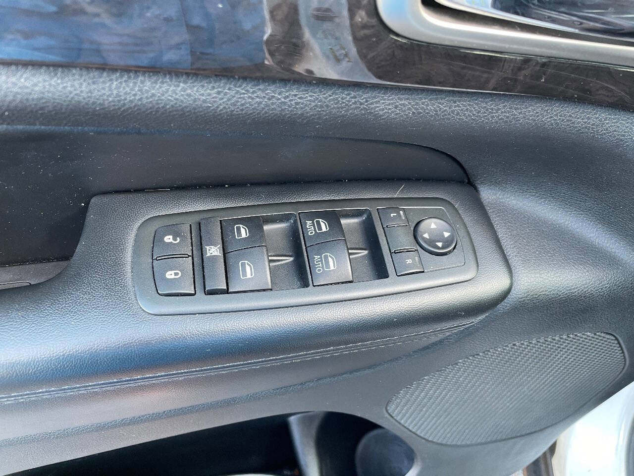 Used 2013 Jeep Grand Cherokee Laredo image 13