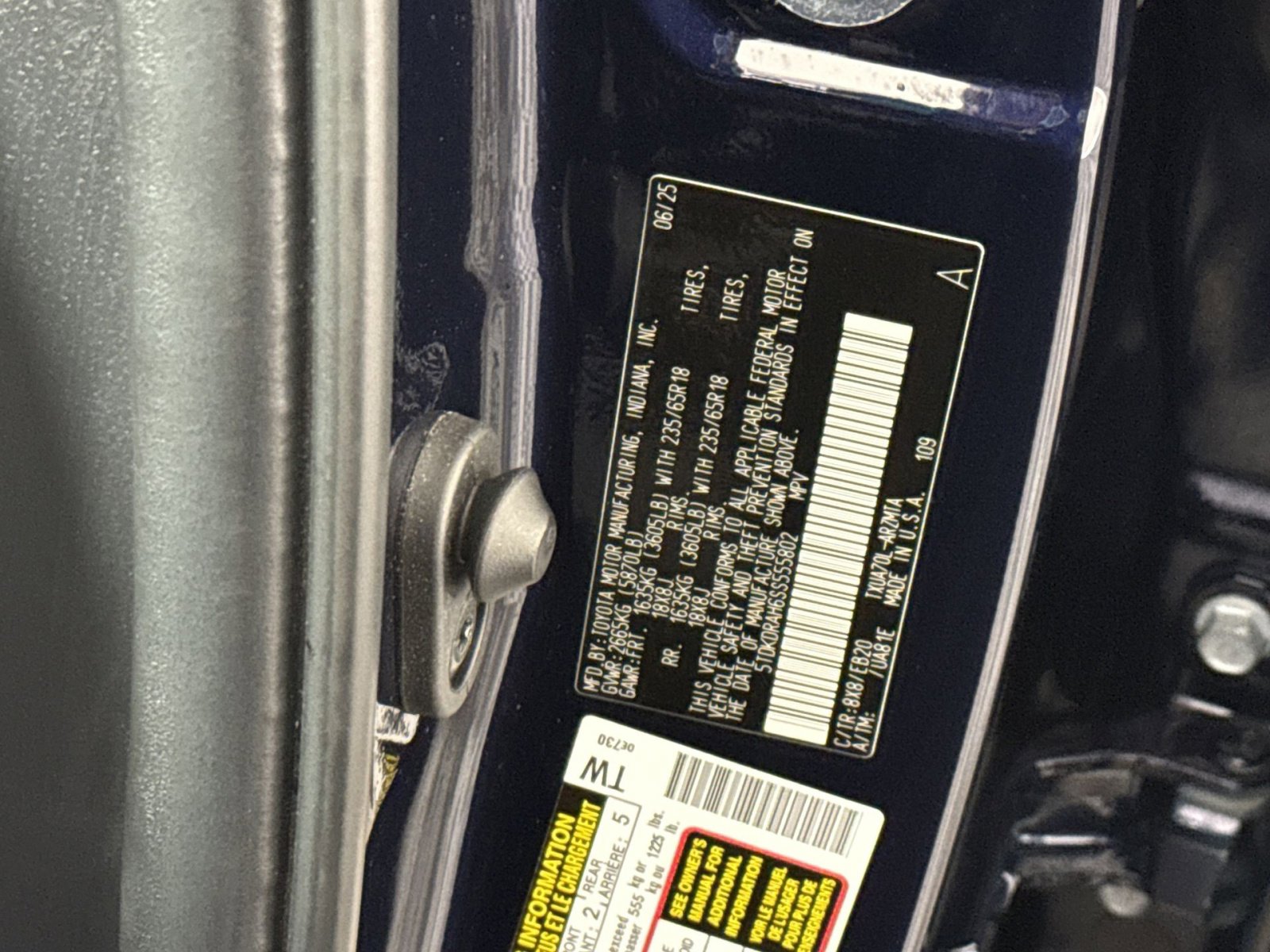 Used 2025 Toyota Highlander XLE FWD image 30