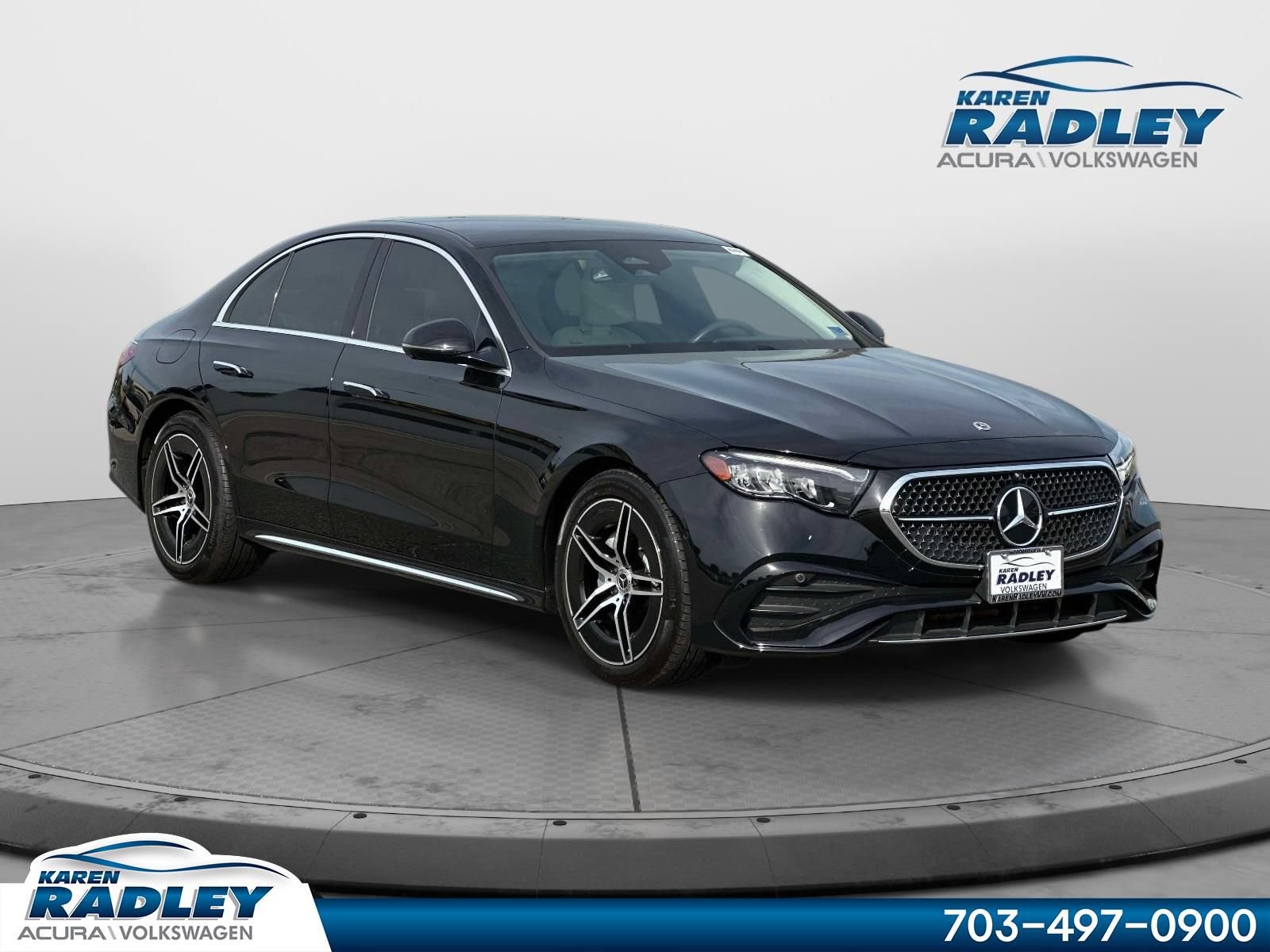 Used 2025 Mercedes-Benz E 350 4MATIC Sedan image 1