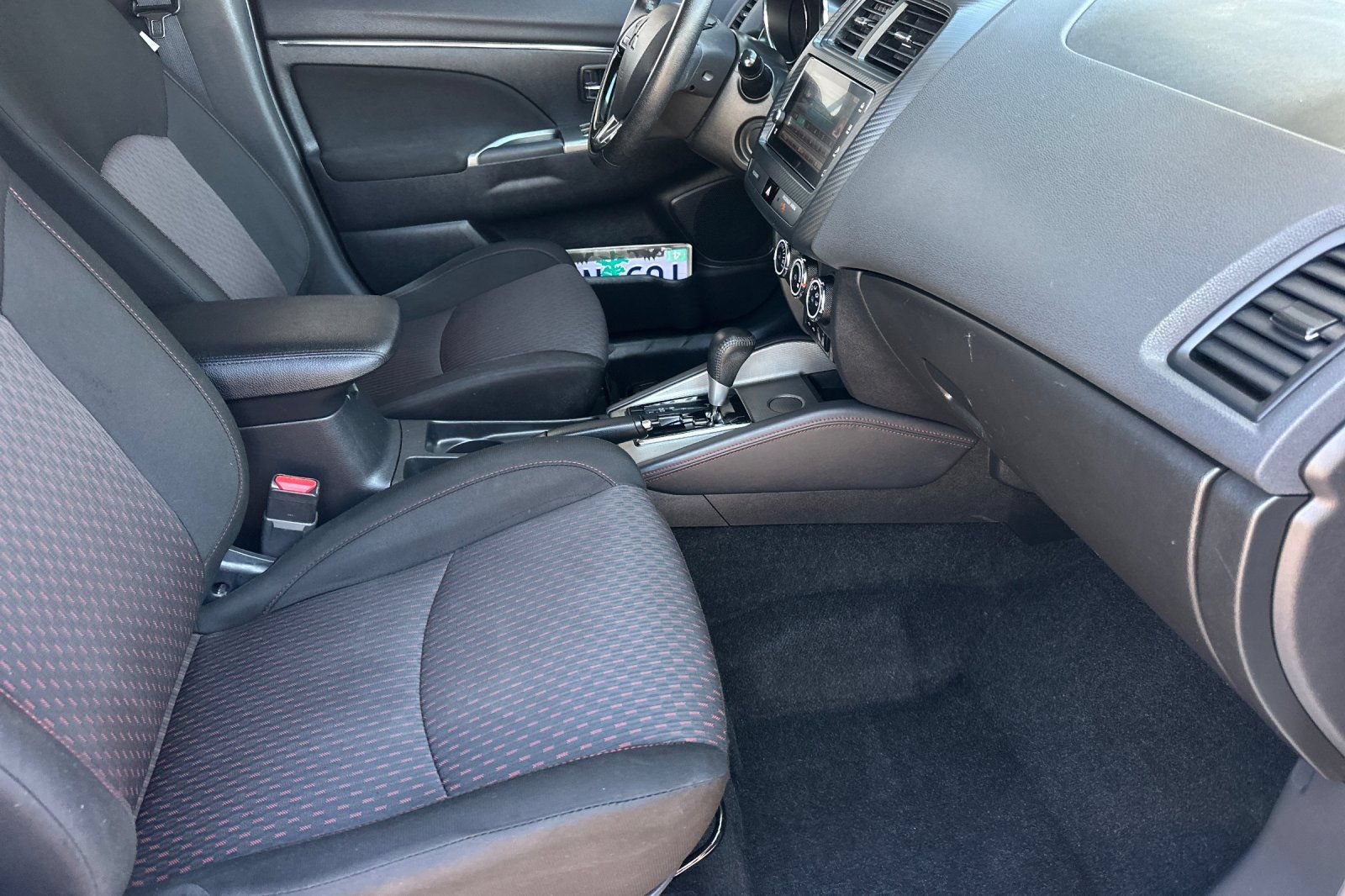 Used 2019 Mitsubishi Outlander Sport SE FWD image 16