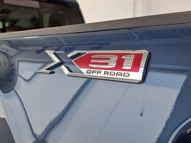 Used 2022 GMC Sierra 2500 SLT w/ SLT Preferred Package image 34