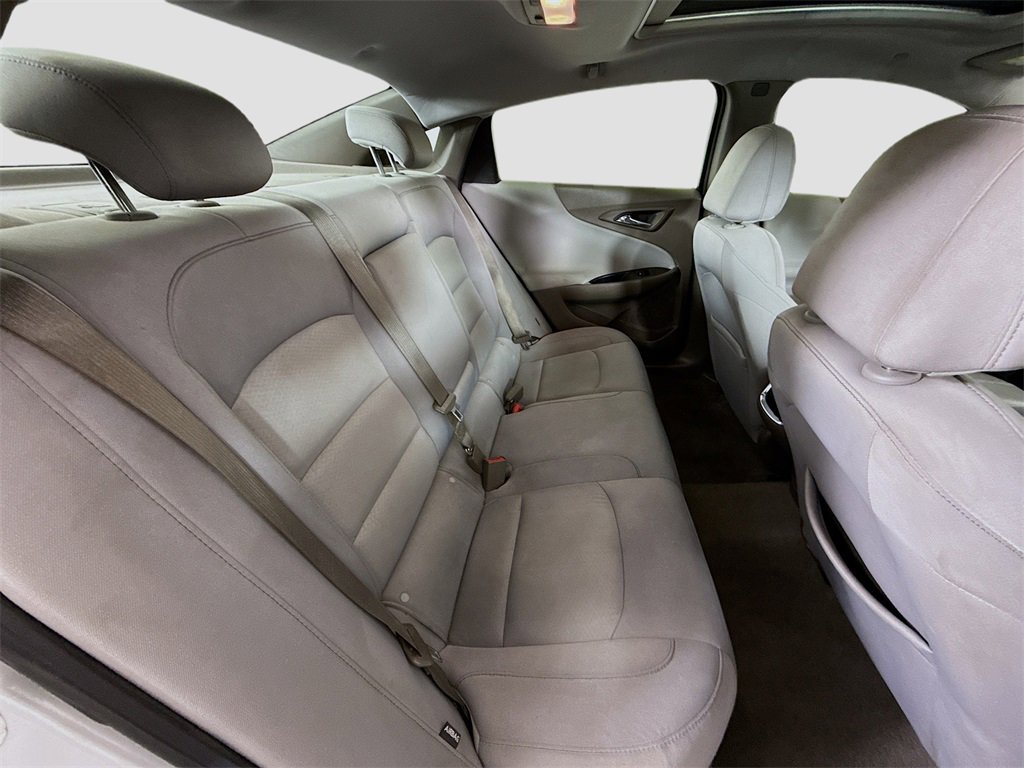 Used 2022 Chevrolet Malibu LT image 27