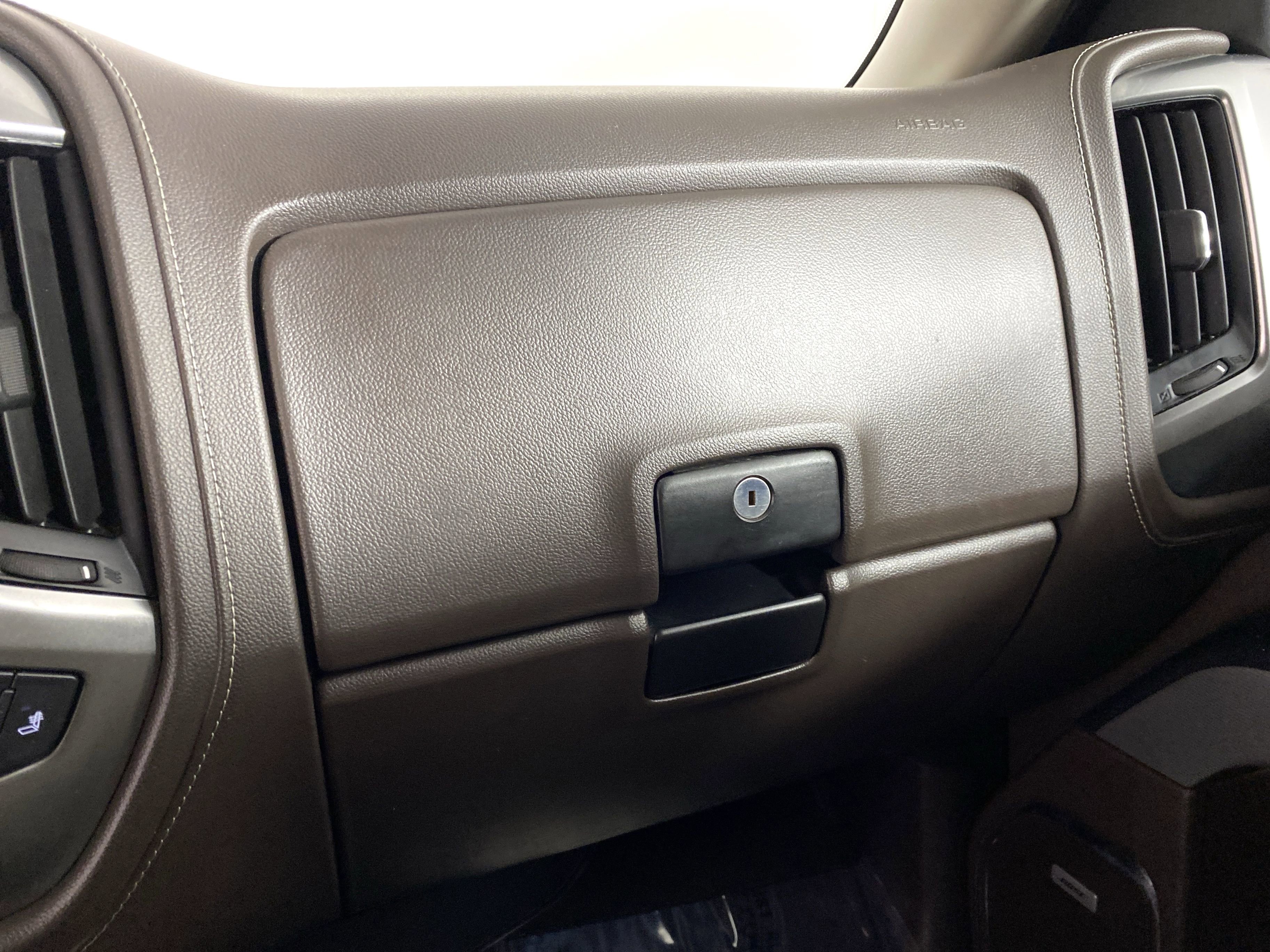 Used 2019 Chevrolet Silverado 3500 LTZ image 31