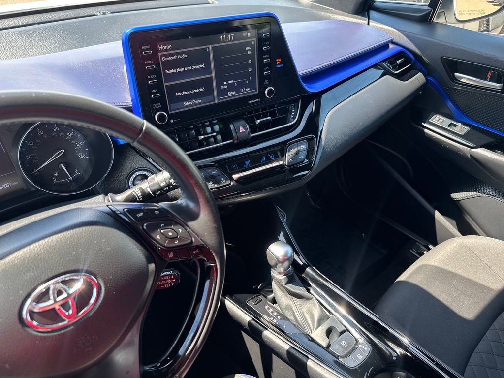 Used 2020 Toyota C-HR XLE FWD image 21