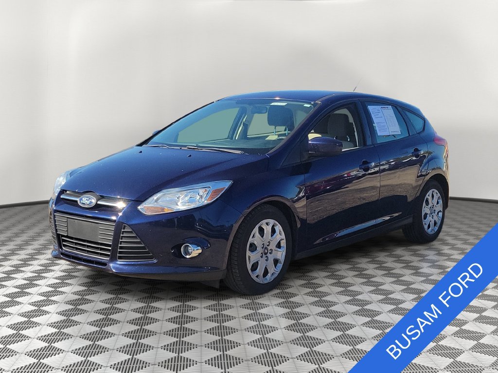 Used 2012 Ford Focus SE FWD image 2