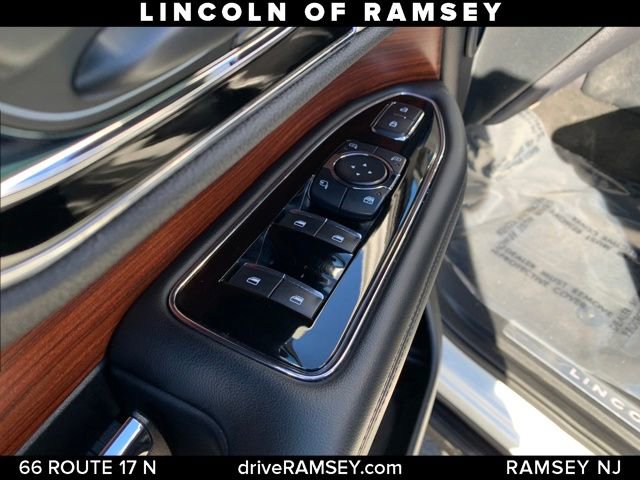 Used 2021 Lincoln Navigator Reserve w/ Luxury Package image 13